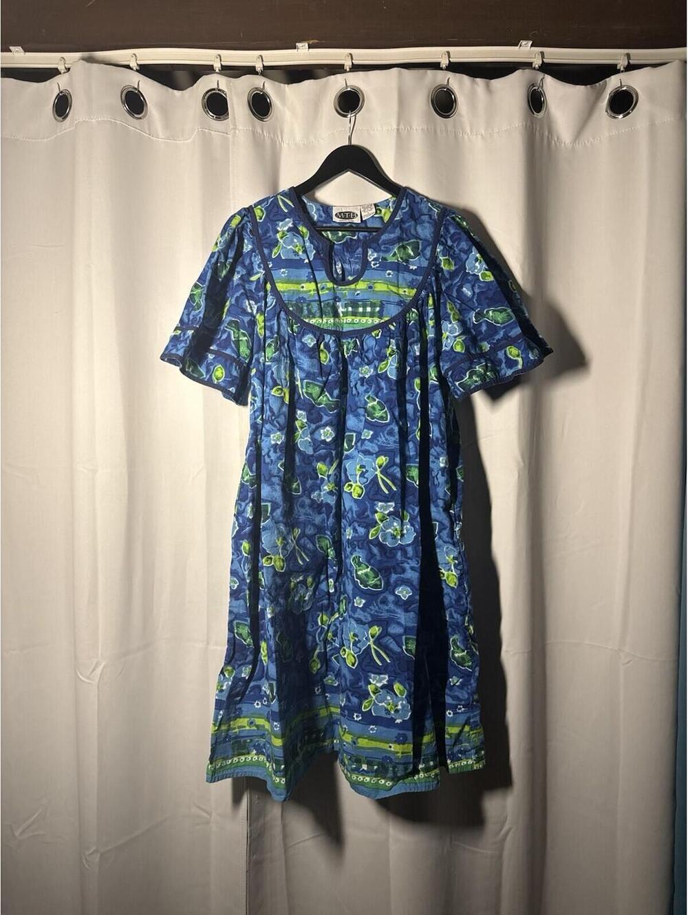 Vintage Meant To Be Mu’u Mu’u House Dress - Cotton Nightgown Size Large